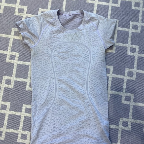 Run swiftly tee. Size 6 - Picture 1 of 2